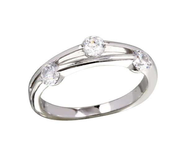 BAGUE 3 CUBIQUES ZIRCONIAS EN ARGENT RHODIÉ - SP BGR01172/5 - BIJOUX D'IMPORTATION BAGUE 3 CUBIQUES ZIRCONIAS EN ARGENT RHODIÉ - SP BGR01172/5 - BIJOUX D'IMPORTATION