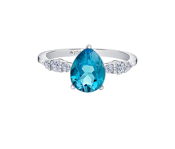 BAGUE EN OR BLANC SERTI D'UN TOPAZE BLEU ET DE DIAMANTS CANADIENS - CR ML998WBT - DIAMANT CANADIEN BAGUE EN OR BLANC SERTI D'UN TOPAZE BLEU ET DE DIAMANTS CANADIENS - CR ML998WBT - DIAMANT CANADIEN