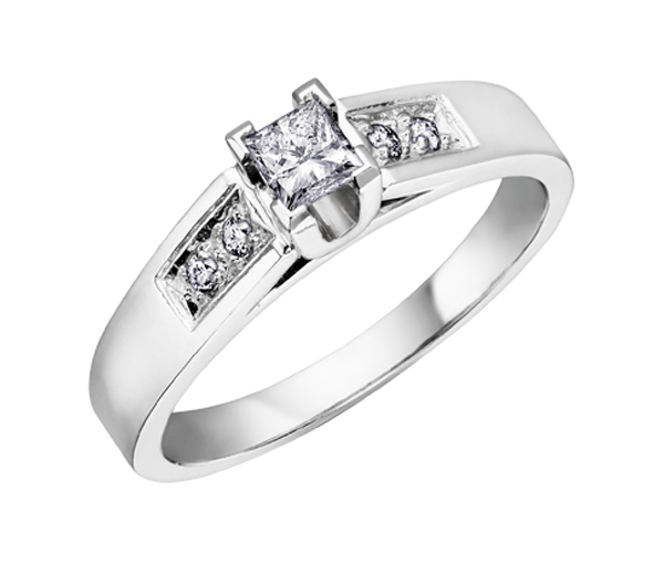 BAGUE EN OR 14K BLANC SERTIE DE DIAMANTS - CR DD2015 - BIJOUX CANADIEN BAGUE EN OR 14K BLANC SERTIE DE DIAMANTS - CR DD2015 - BIJOUX CANADIEN