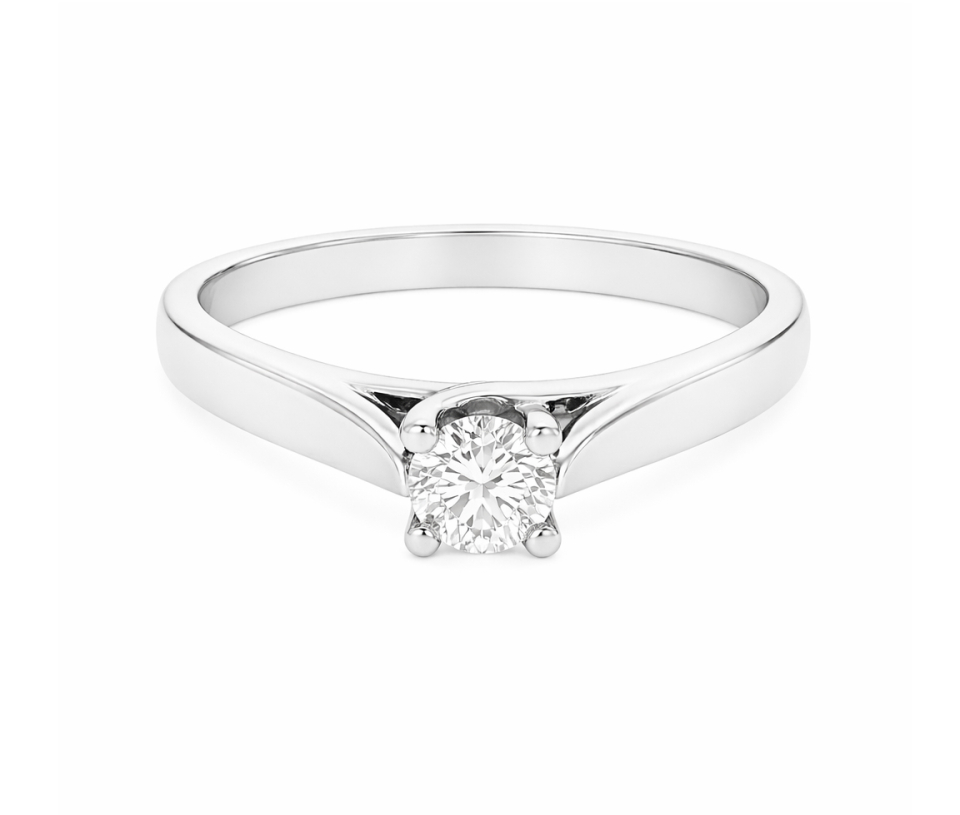 BAGUE EN OR AVEC UN DIAMANT BAGUE EN OR AVEC UN DIAMANT