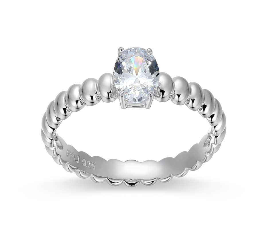 BAGUE REIGN AVEC CUBIQUE OVAL BAGUE REIGN AVEC CUBIQUE OVAL