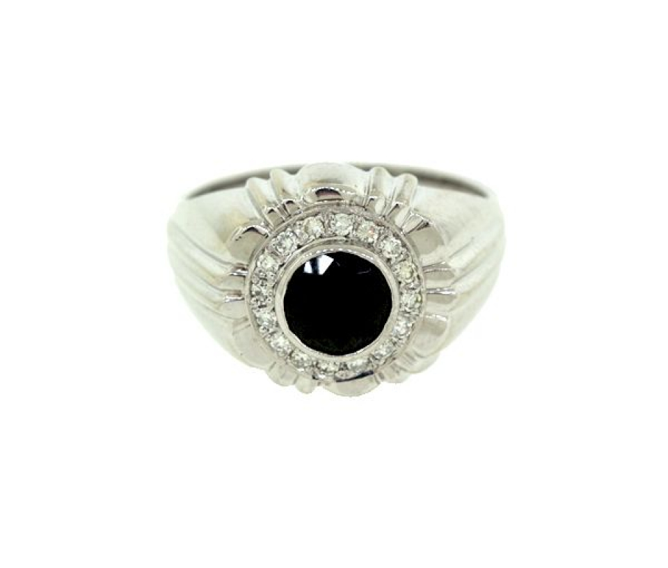 BAGUE EN OR 10K BLANC SERTIE D'UN SPINELLE NOIR ET DE DIAMANTS - MK 163M20 - FAIT AU CANADA BAGUE EN OR 10K BLANC SERTIE D'UN SPINELLE NOIR ET DE DIAMANTS - MK 163M20 - FAIT AU CANADA