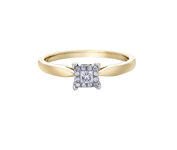 BAGUE EN OR 10K 2 TONS SERTIE D'UN DIAMANT PRINCESSE ET DE DIAMANTS - CR DD7410YW - BIJOUX CANADIEN