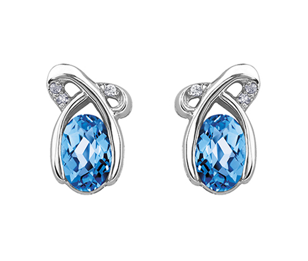 BOUCLES EN OR BLANC SERTIES DE TOPAZES BLEUS ET DE DIAMANTS - CR DD7825 - BIJOUX CANADIEN