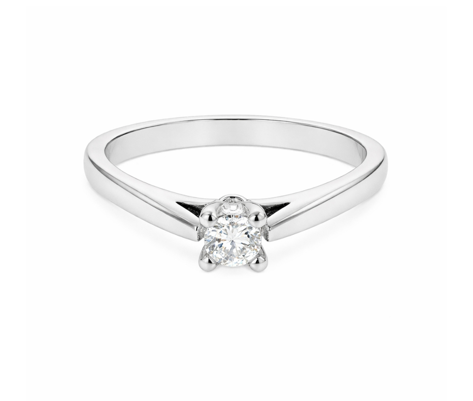 BAGUE EN OR AVEC UN DIAMANT 