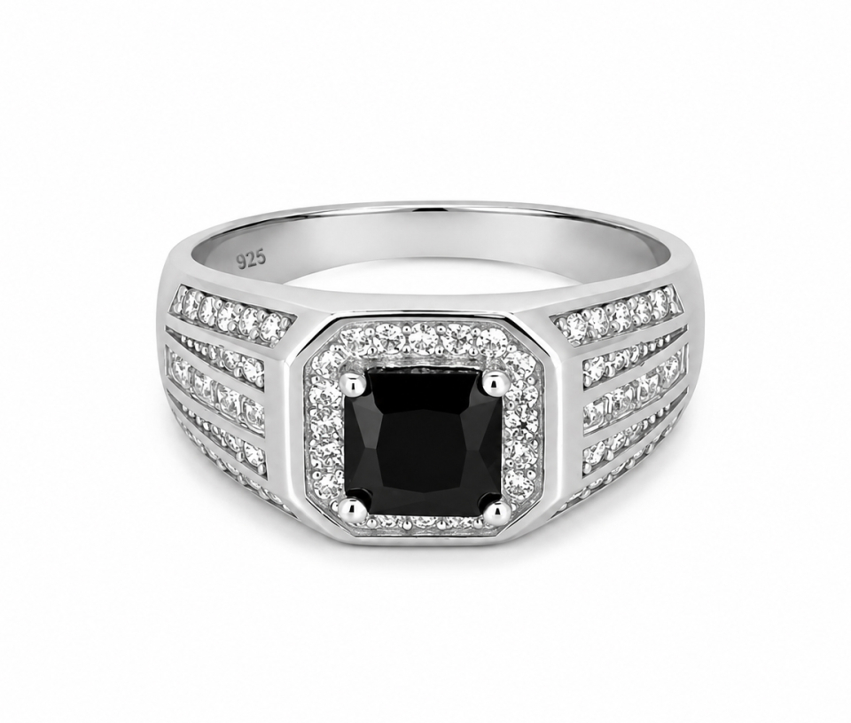 BAGUE CHEVALIÈRE AVEC ONYX ET CZ