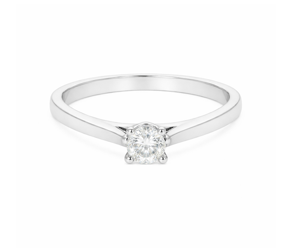BAGUE EN OR AVEC UN DIAMANT