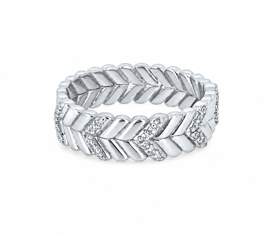 BAGUE EN ARGENT RHODIÉ À MOTIF EN V AVEC CZ