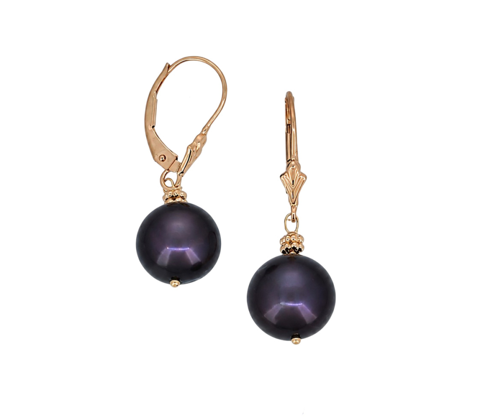 BOUCLES AVEC PERLE D'EAU DOUCE TEINTÉES
