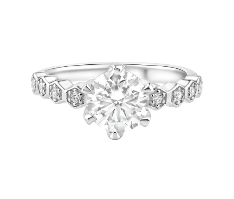 BAGUE EN ARGENT RHODIÉ SERTIE D'UNE MOISSANITE ET DE CUBIQUES ZIRCONIAS - SP MBGR000055 - BIJOUX D'IMPORTATION
