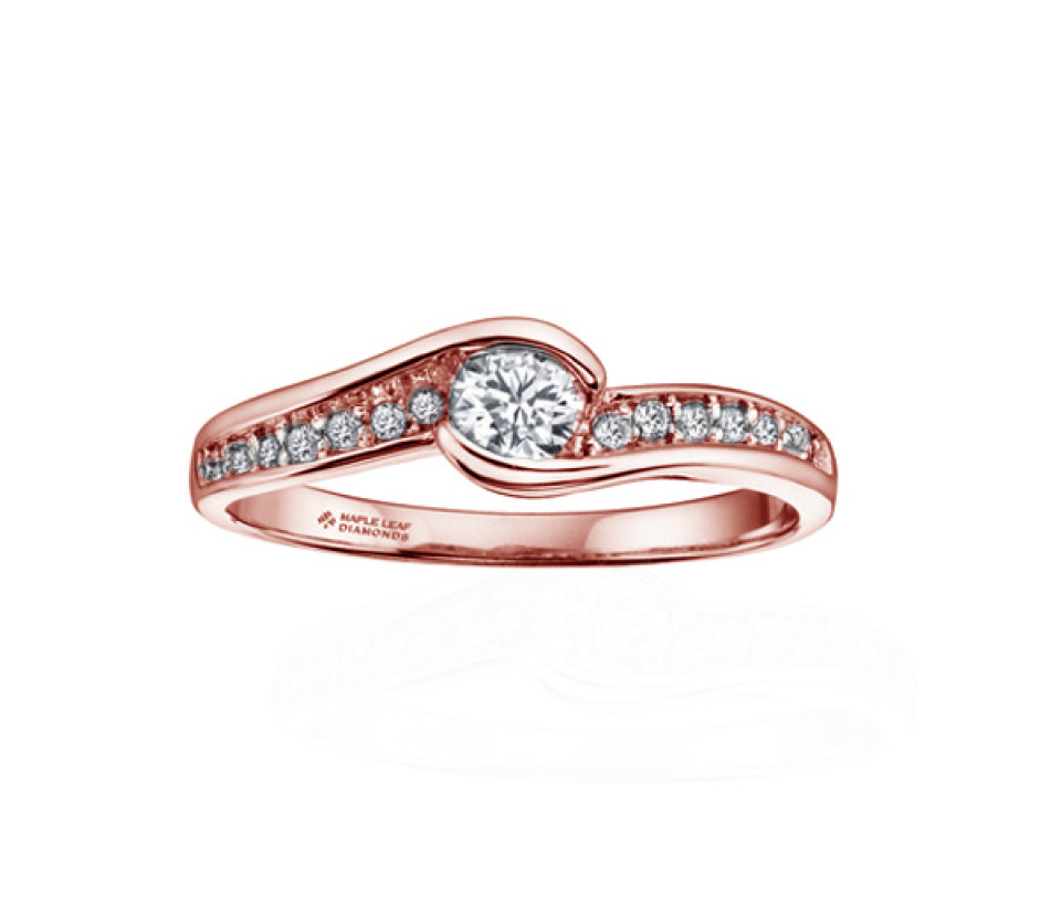 BAGUE EN OR SERTIE D'UN DIAMANT CANADIEN ET DE DIAMANTS - CR ML129R - BIJOUX CANADIEN